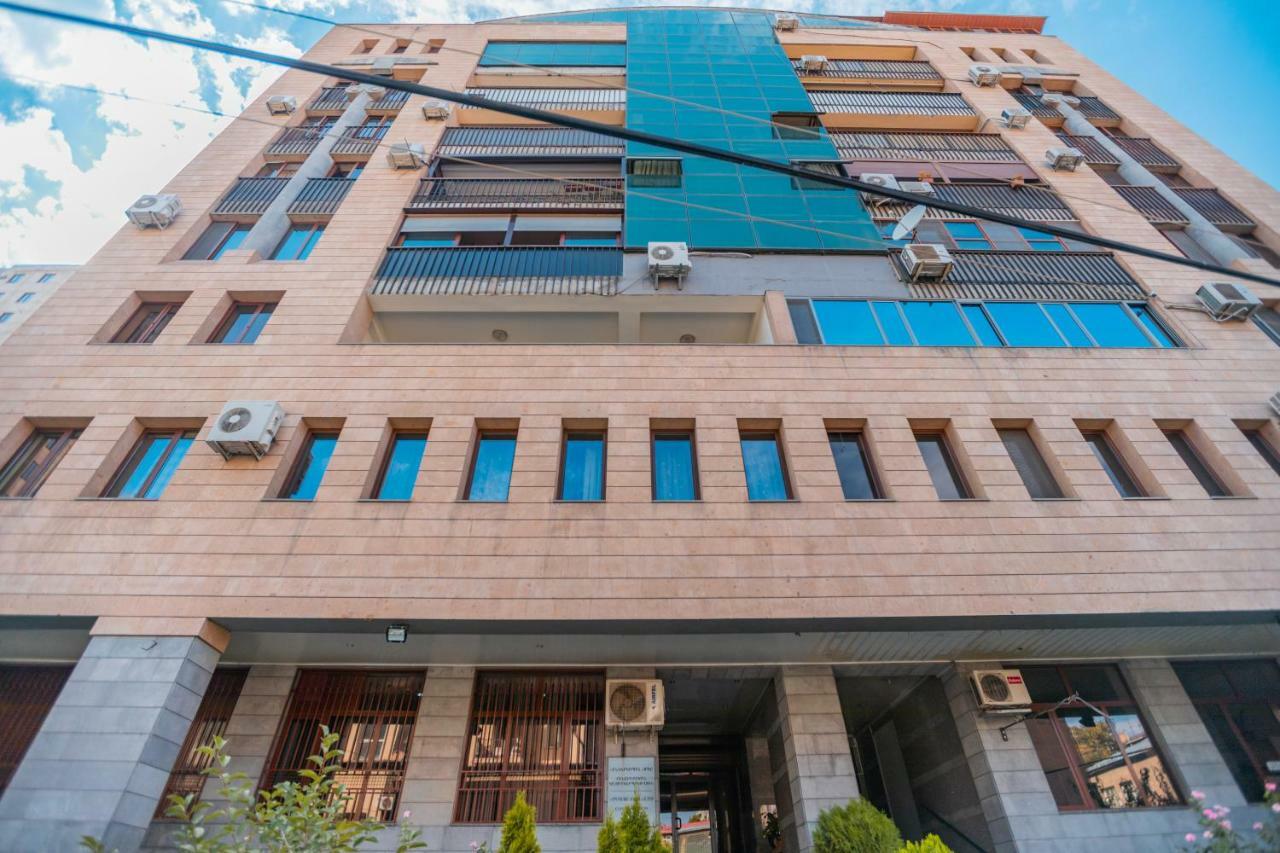 Stay Inn Apartments At Yekmalyan Street Yerevan Exterior photo