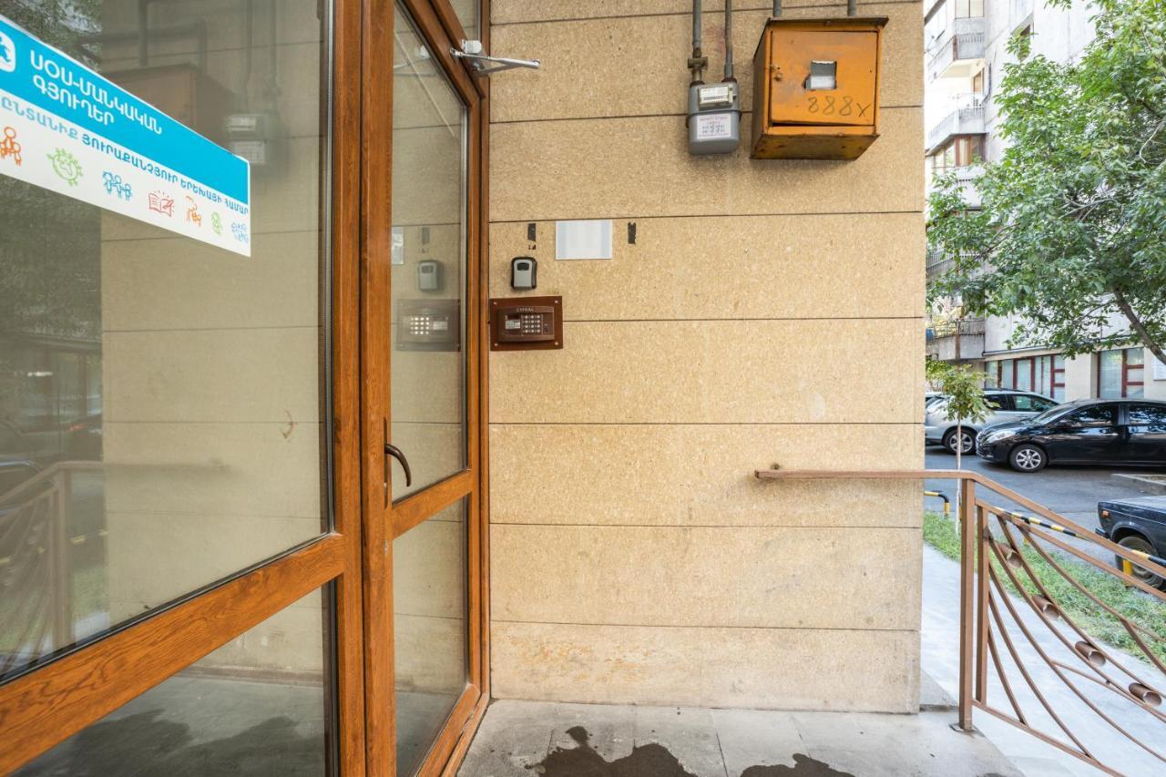 Stay Inn Apartments At Yekmalyan Street Yerevan Exterior photo